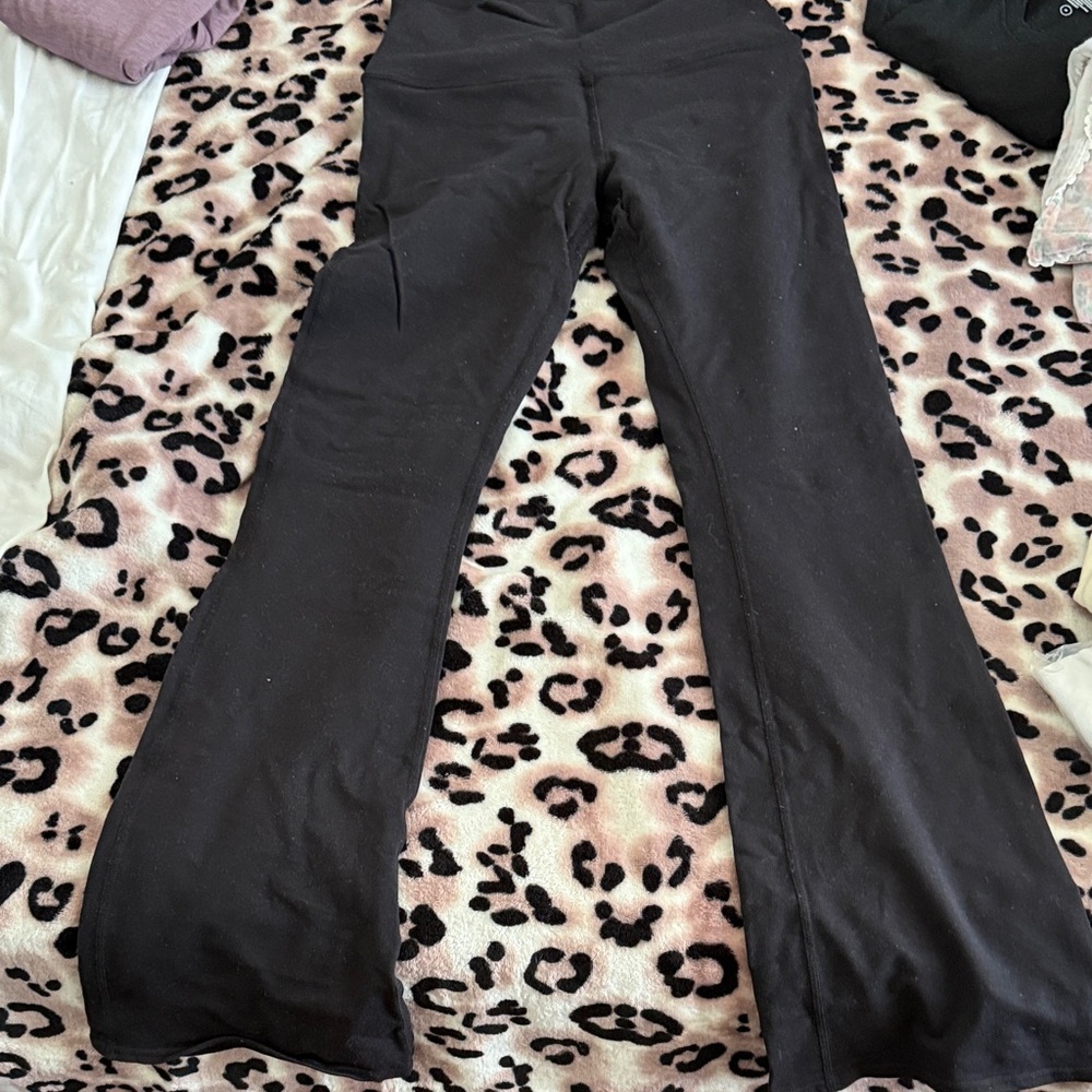 ALO Yoga Black Bootcut Athletic Pants